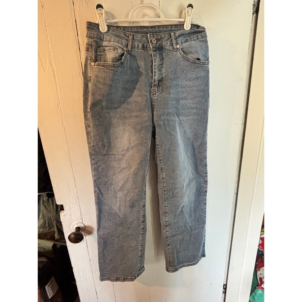 Straight Leg Denim Jeans light wash size medium
